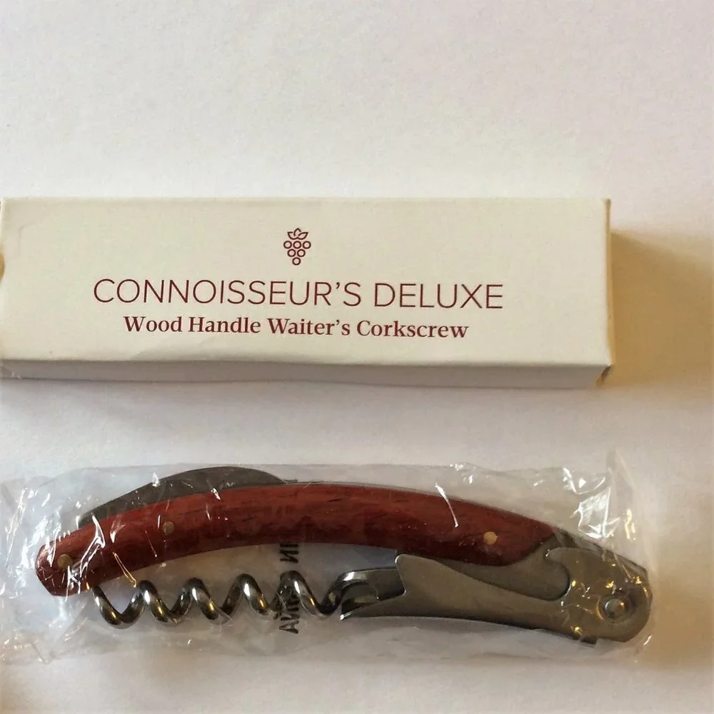 NEW CONNOISSEUR'S DELUXE WAITER’S WINE CORKSCREW  NEW IN BOX FREE WINE BAG